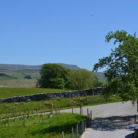The Warren Lodge Cabin At Ashes Farm, Near Settle Eksteriør billede