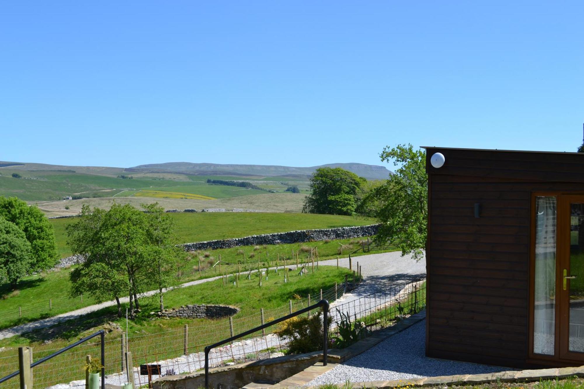 The Warren Lodge Cabin At Ashes Farm, Near Settle Eksteriør billede