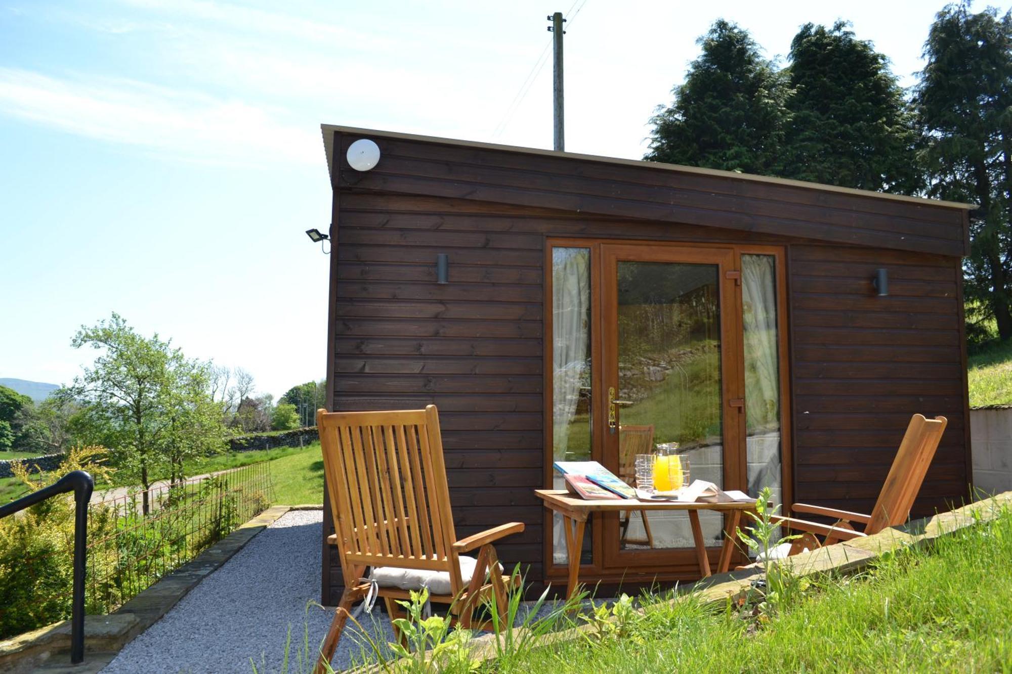 The Warren Lodge Cabin At Ashes Farm, Near Settle Eksteriør billede