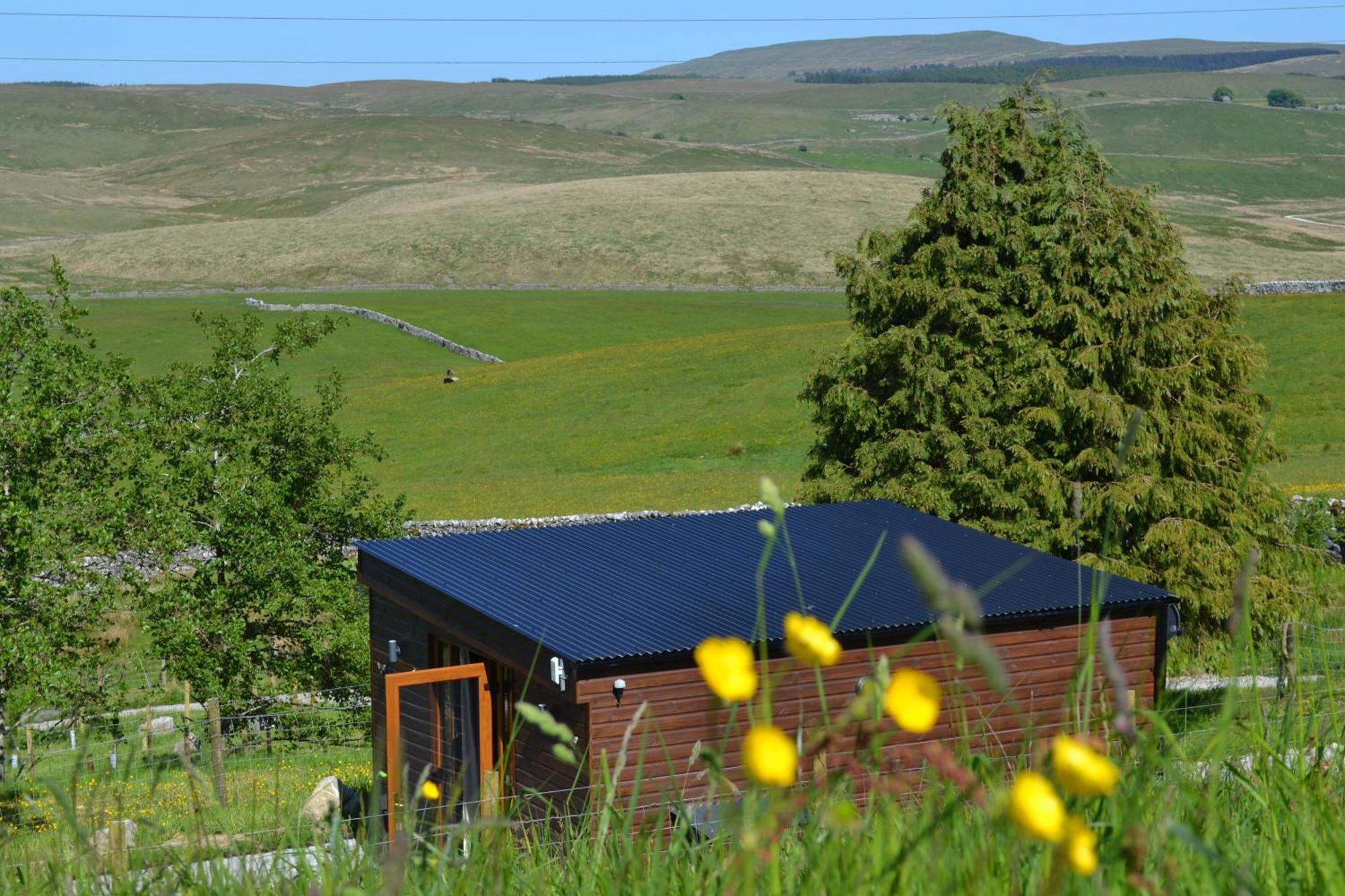 The Warren Lodge Cabin At Ashes Farm, Near Settle Eksteriør billede